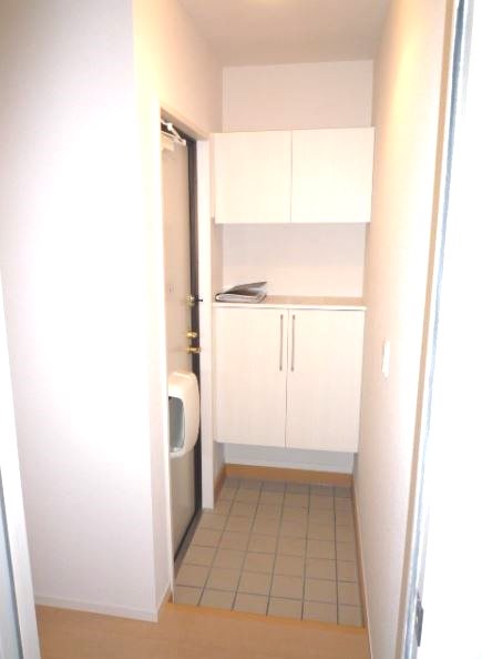 玄関　Ｄ棟の参考画像です。