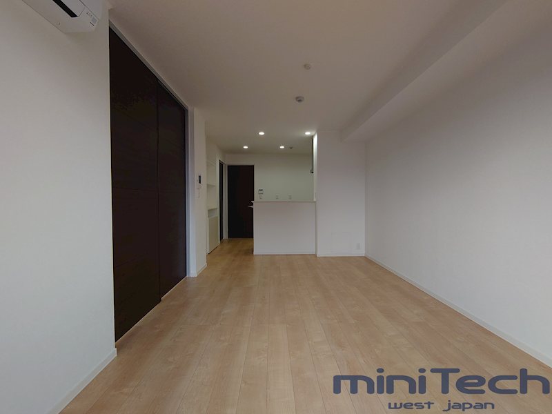 居室・リビング　別号室写真のため現況優先