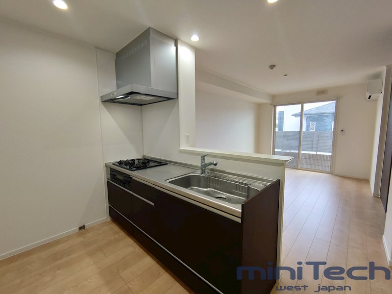 キッチン　別号室写真のため現況優先