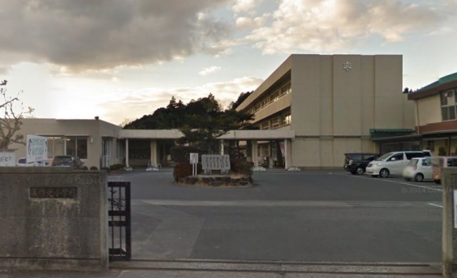 小学校　美作市立美作北小学校（小学校）まで802m