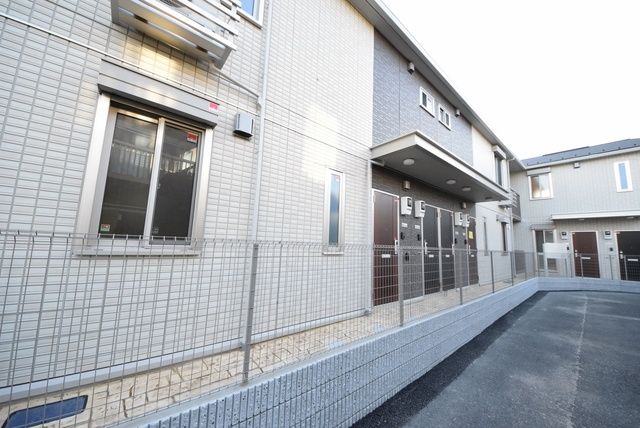 建物外観　共同通路