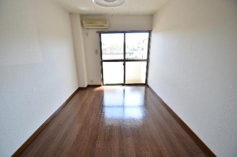 居室・リビング　室内（イメージ）