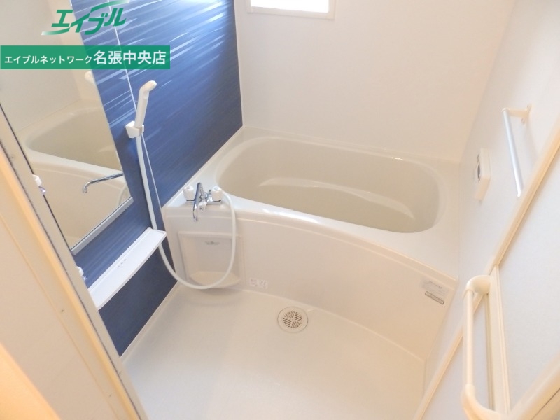 バス・シャワールーム　同型参考写真