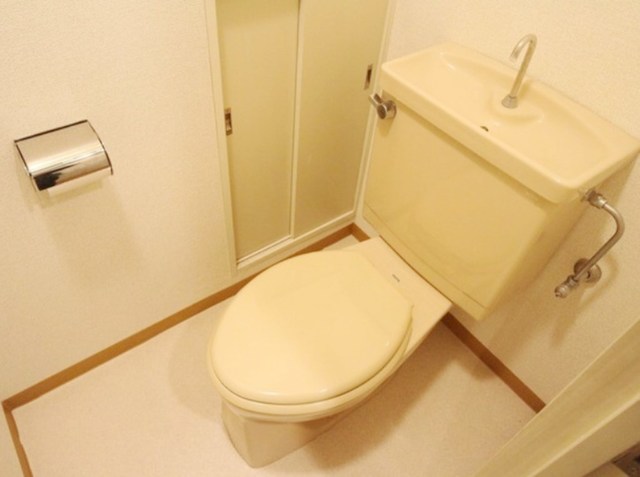 トイレ　別部屋同仕様タイプ