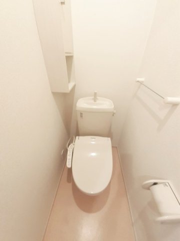トイレ　トイレもきれいです
