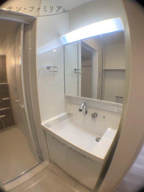 洗面設備　同一物件別部屋写真