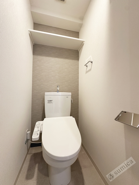 トイレ　温水洗浄便座