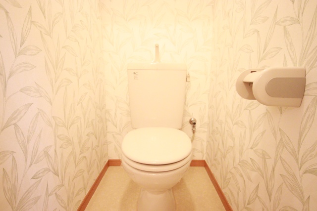 トイレ　※別室の参考写真の為、現況優先です。