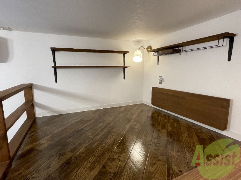 その他部屋・スペース　こちらはロフトを撮影しました。寝室にしましょう。