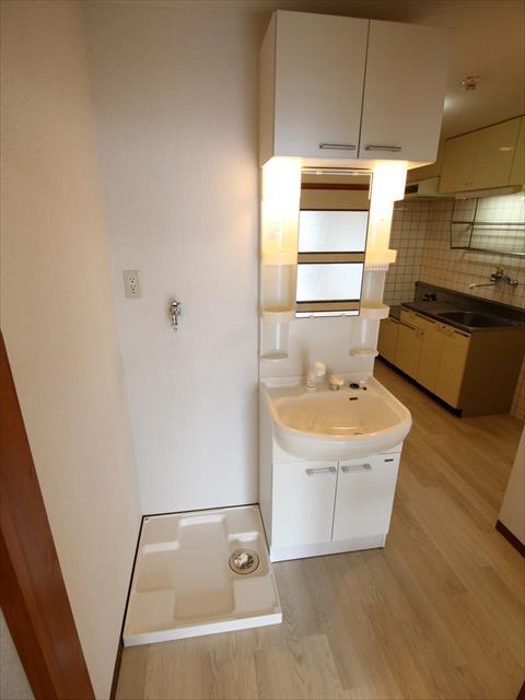 洗面設備　松山市宮田町　サンループ加藤　洗面所