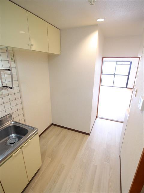 その他　松山市宮田町　サンループ加藤　キッチン