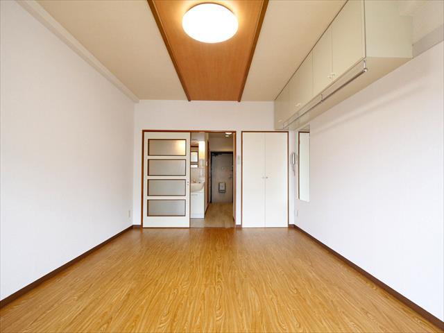 居室・リビング　松山市宮田町　サンループ加藤　リビング