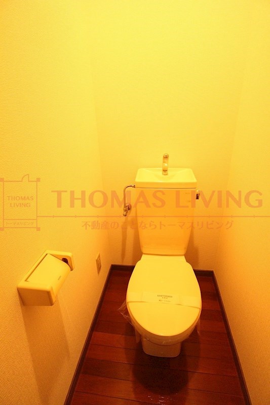 トイレ　コンセント付きのトイレです。