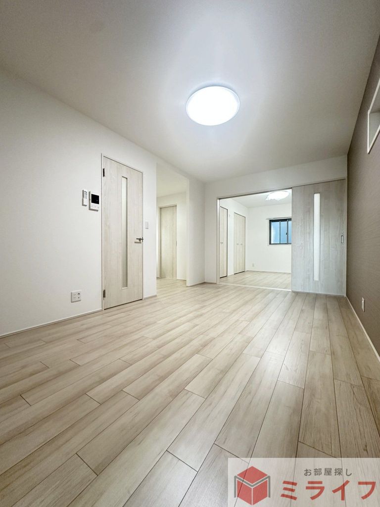 居室・リビング　家具配置もしやすい使いやすいリビング