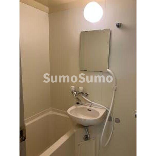 バス・シャワールーム　ゆったり過ごせるお風呂です