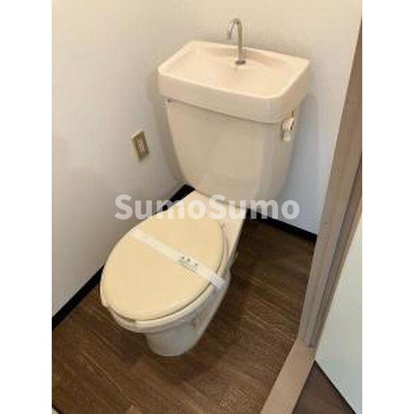 トイレ　落ち着いたトイレです