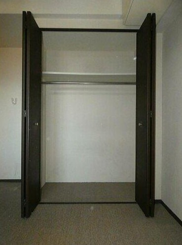 収納　原状回復工事前になります