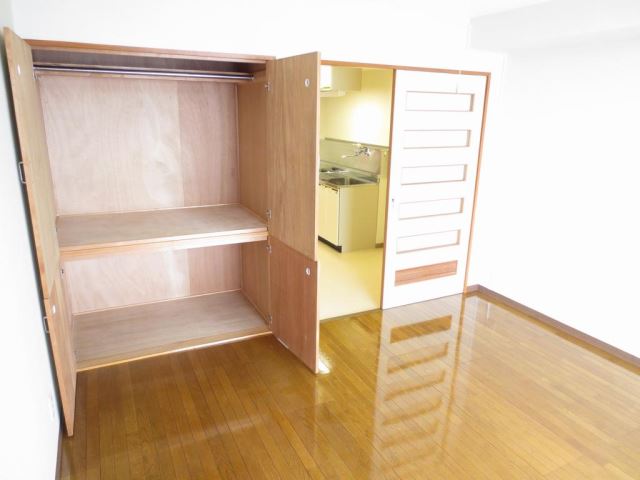 収納　※７０１号室の写真です