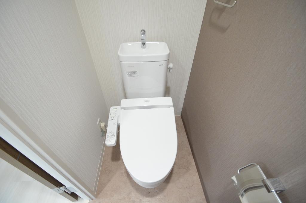 トイレ　シャワー付トイレ