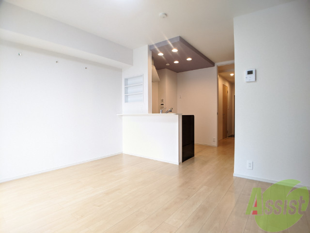 その他部屋・スペース　フローリングなので、お掃除がし易そうですね。