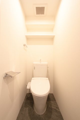 トイレ　（別タイプ参考写真）LEGALAND千石　文京区千石5