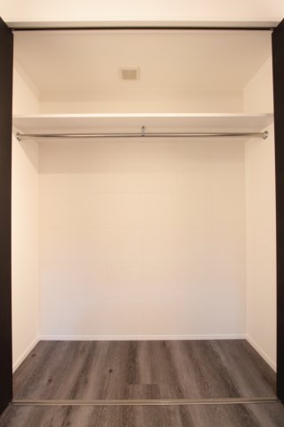 収納　（別タイプ参考写真）LEGALAND千石　文京区千石5