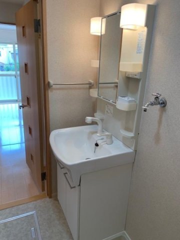 洗面設備　広い洗面スペースです★