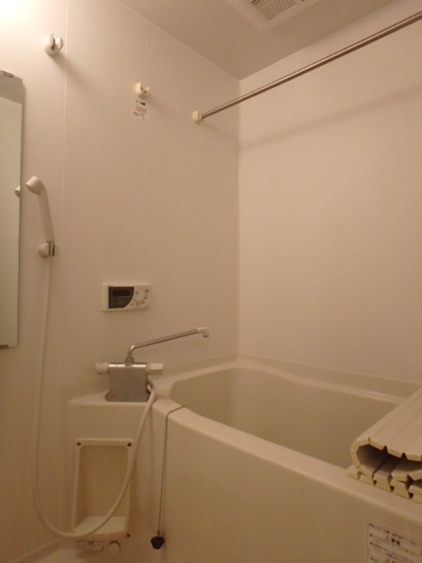 バス・シャワールーム　図面と現状に相違がある場合には現状を優先