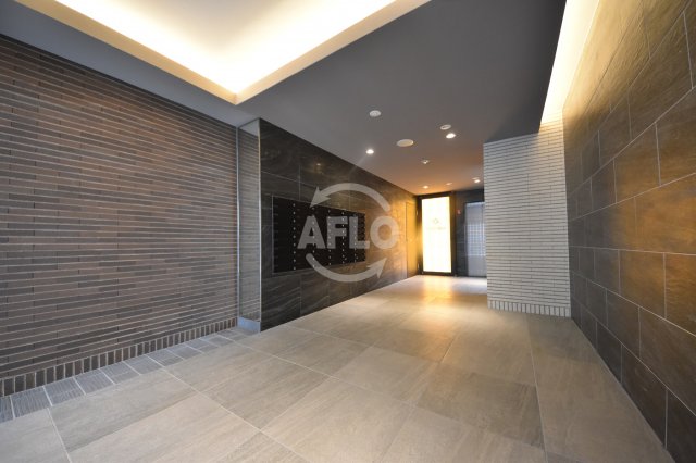 ロビー　フォーリアライズ南堀江ヴィータ　ロビー