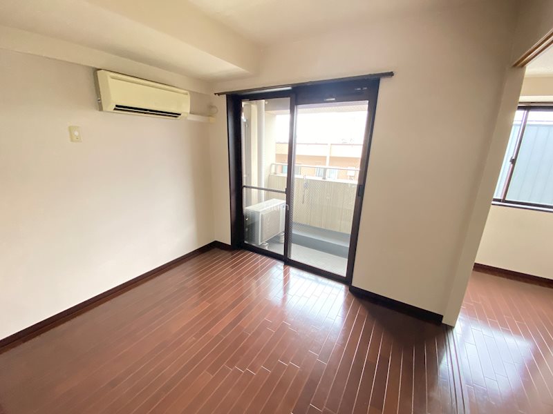 居室・リビング　別部屋のお写真です。ご参考までに！