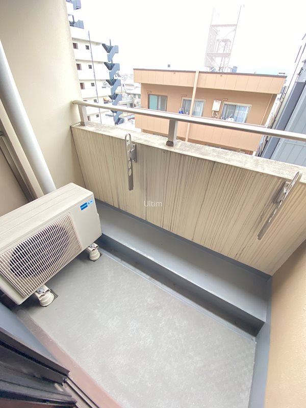 バルコニー　別部屋のお写真です。ご参考までに！
