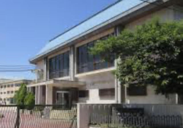 小学校　忠岡町立忠岡小学校（小学校）まで847m