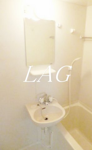 洗面設備　洗面台です。