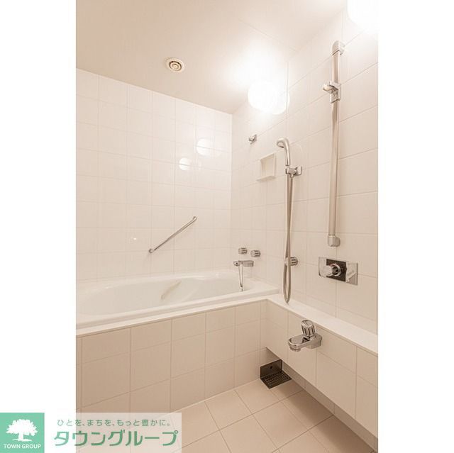 バス・シャワールーム　お問合せは(株)タウンハウジングレジデンス事業部までお問合…