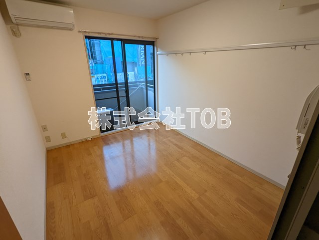 居室・リビング　洋室※別号室参考写真