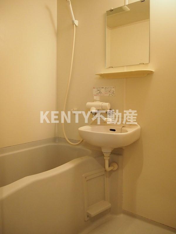 バス・シャワールーム　日々の疲れを癒すお風呂付です