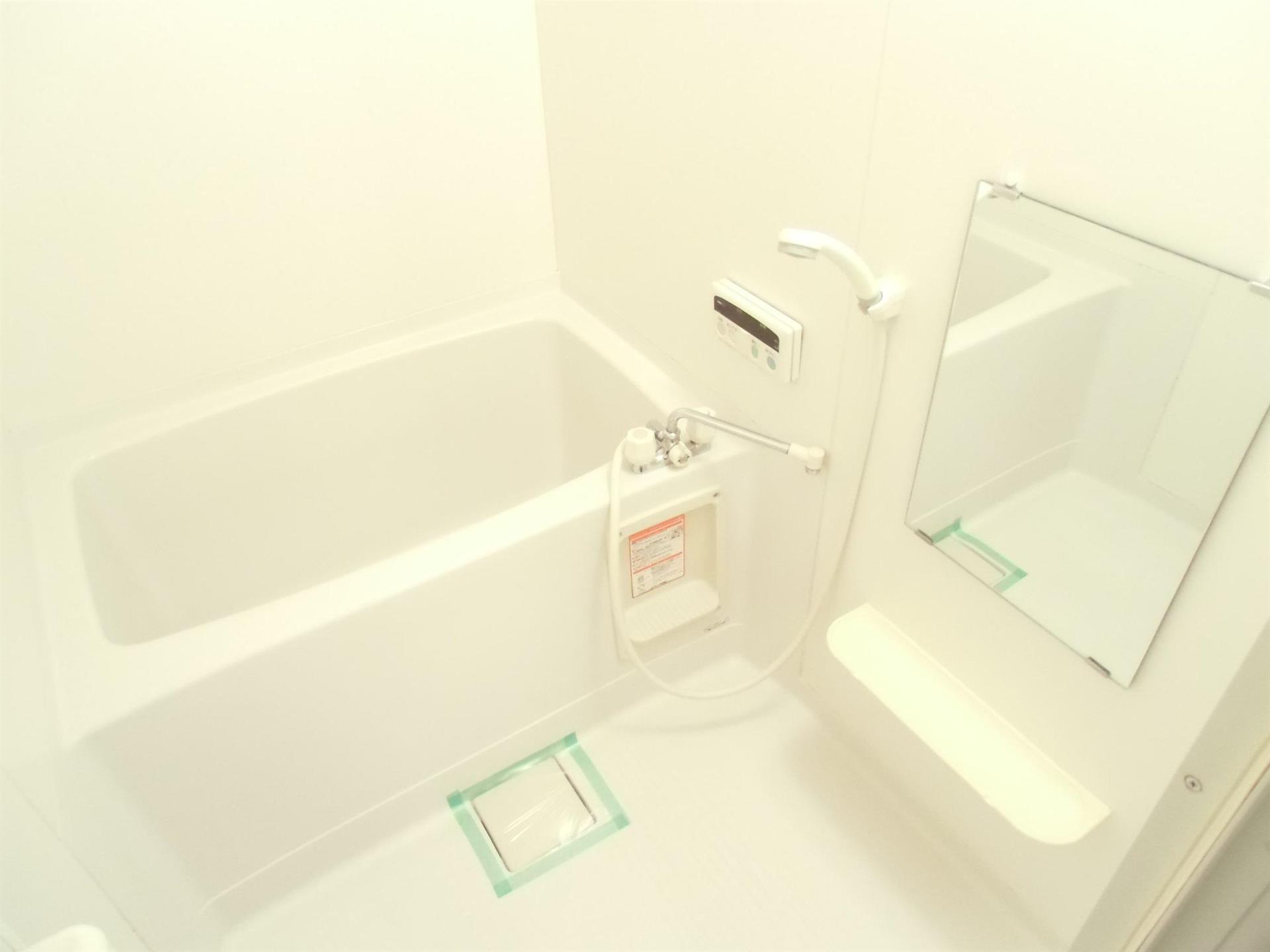 バス・シャワールーム　追い炊き付きお風呂