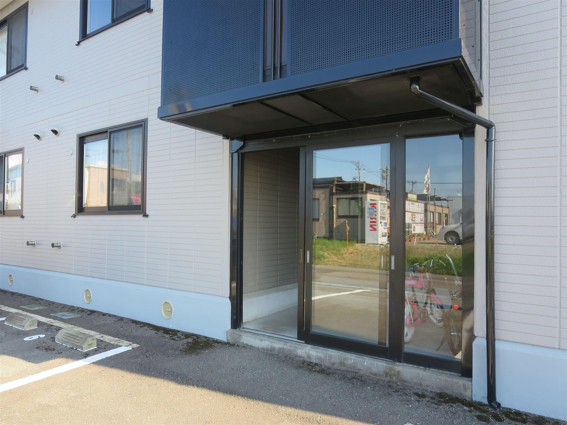 エントランス　エントランス