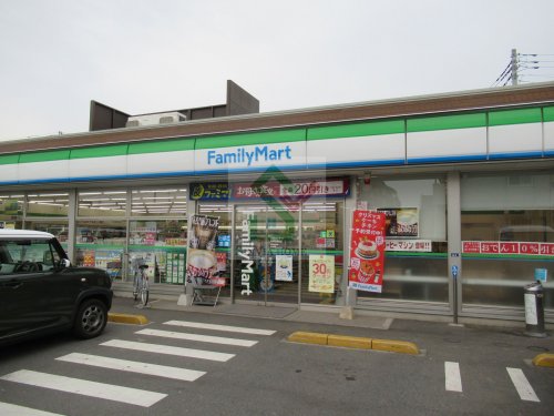 コンビニ　ファミリーマート 西東京南町店（コンビニ）まで313m
