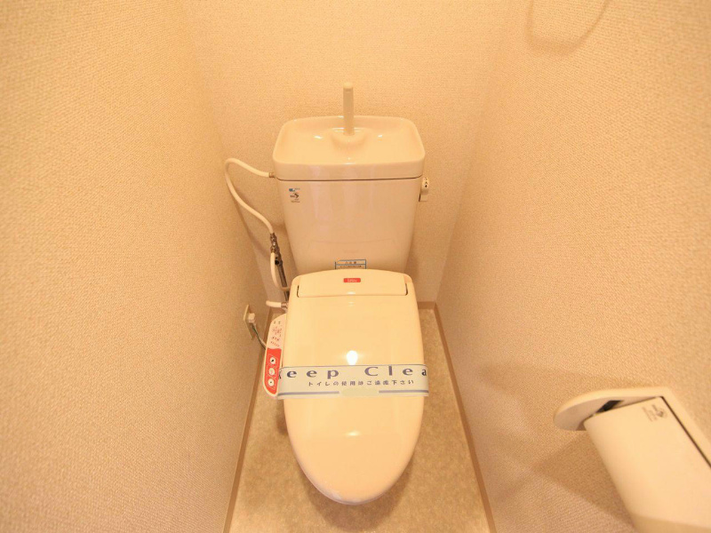 トイレ　温水洗浄便座付トイレ