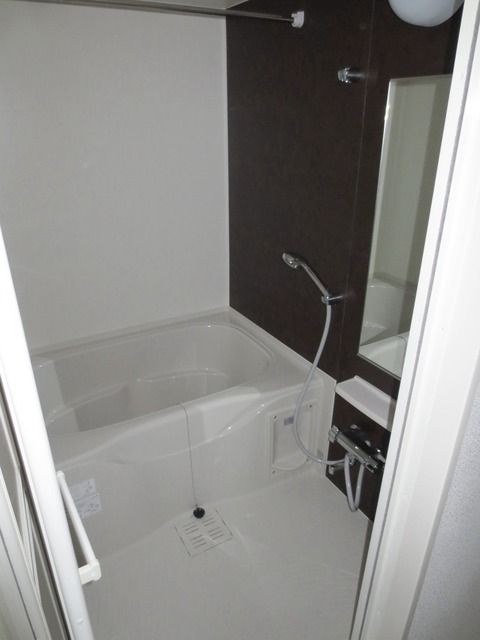 バス・シャワールーム　★追焚き・浴室乾燥完備★