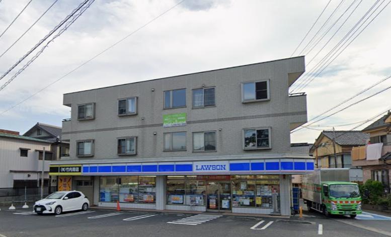 コンビニ　ローソン 三郷戸ヶ崎五丁目店（コンビニ）まで220m