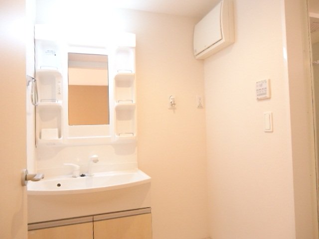 洗面設備　シャンプードレッサー