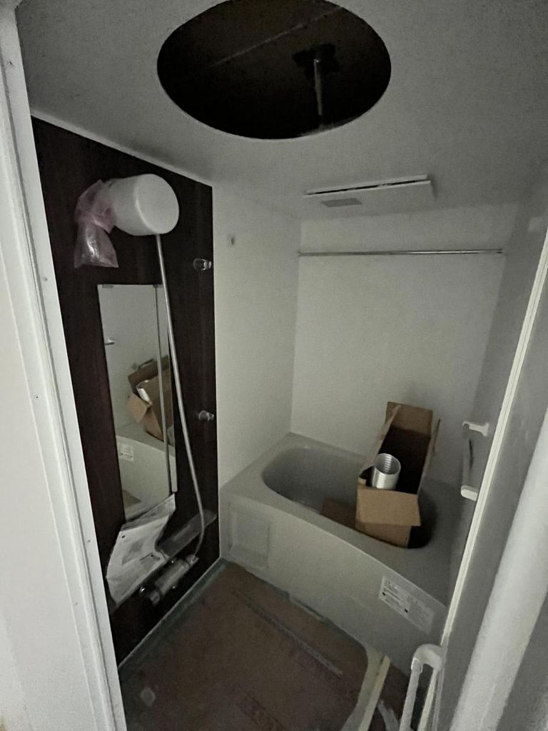 バス・シャワールーム　バルコニー