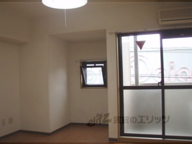 居室・リビング　居室