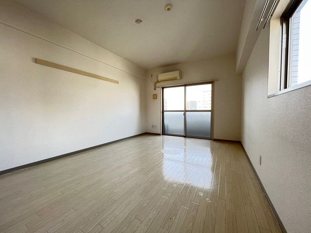 居室・リビング　別号室の写真