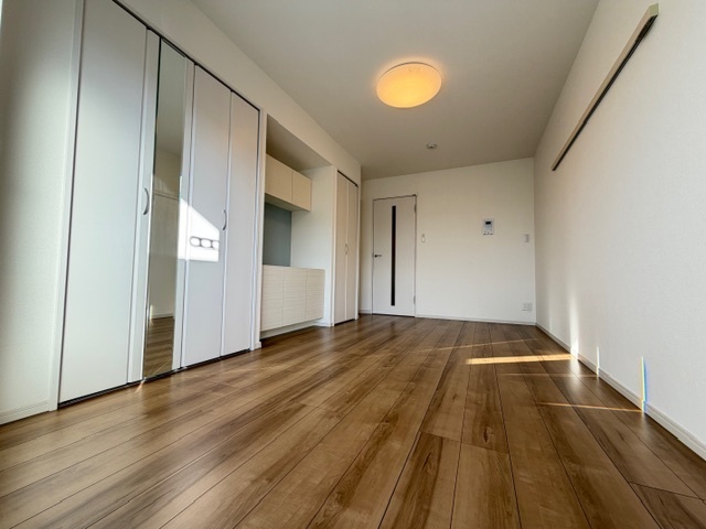 その他部屋・スペース　反転タイプの別部屋の写真となります