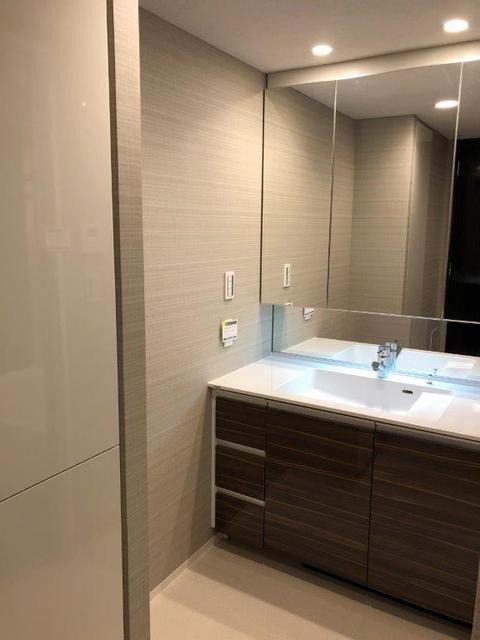 洗面設備　独立洗面台