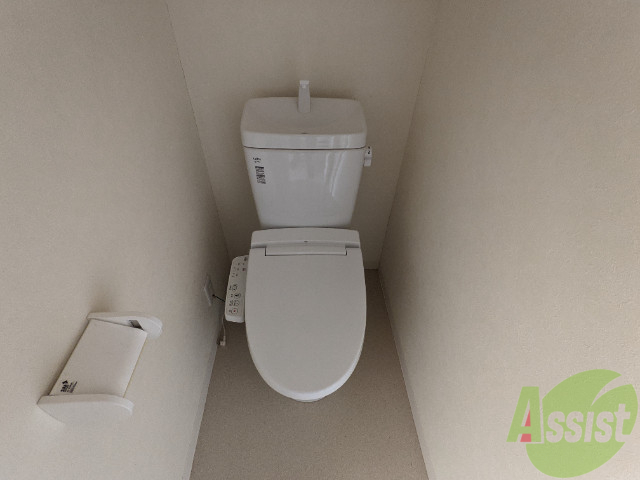 トイレ　こちらはトイレです。清潔感があり、安心して使用できます。