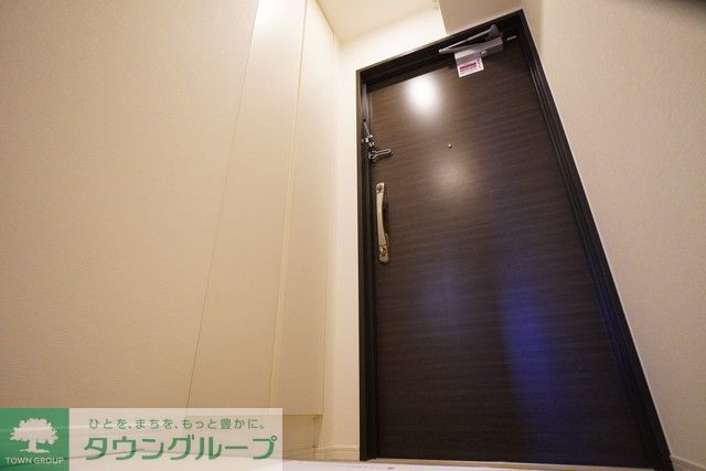 玄関　※写真は同タイプ住戸です。